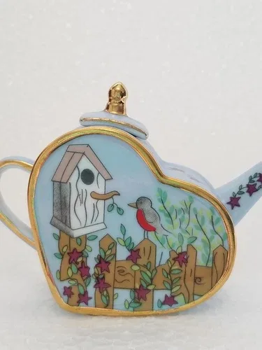 Vivian Chan Teapot Heart-shaped Miniature image indicator(9)