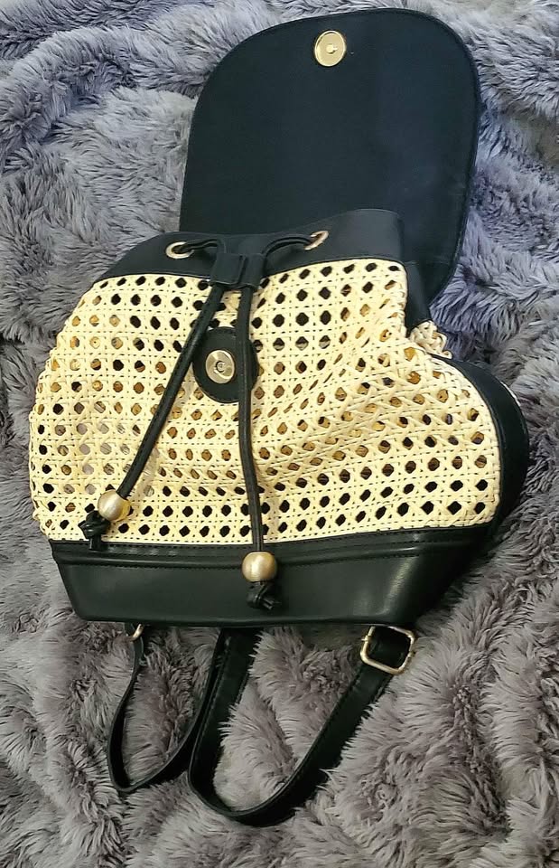 Brand new, unworn, basket weave backpack from ALDO! - photo 3