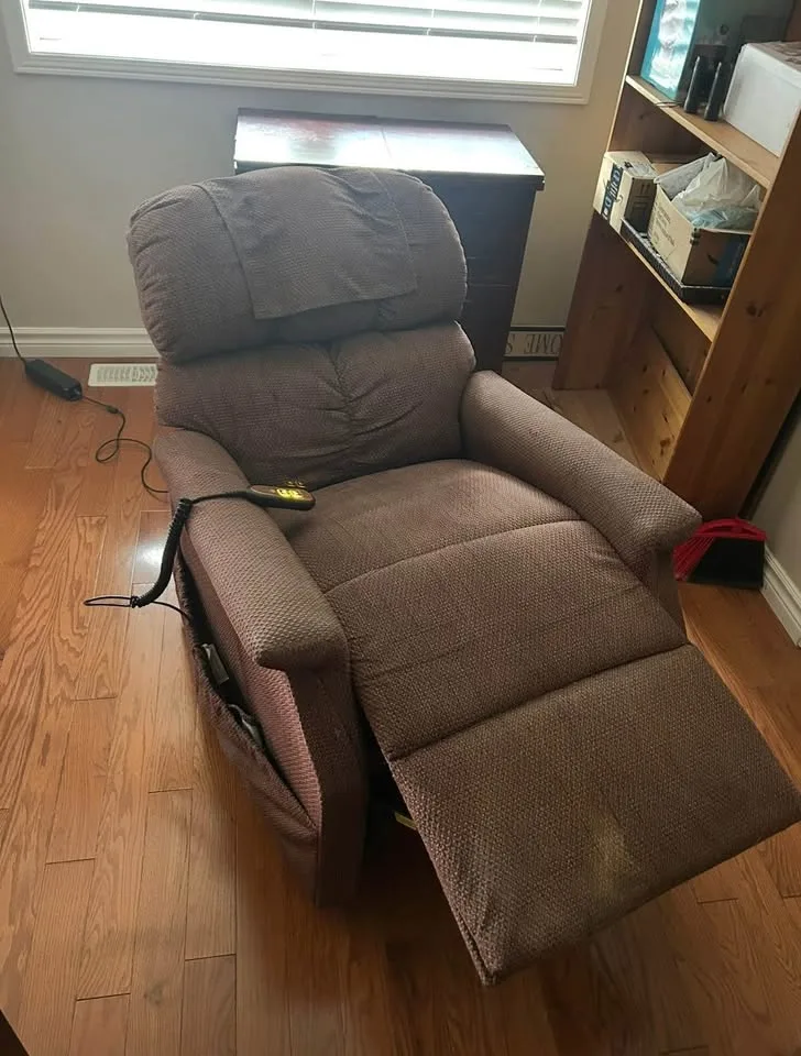 Golden Technologies Comforter Lift Chair image indicator(6)