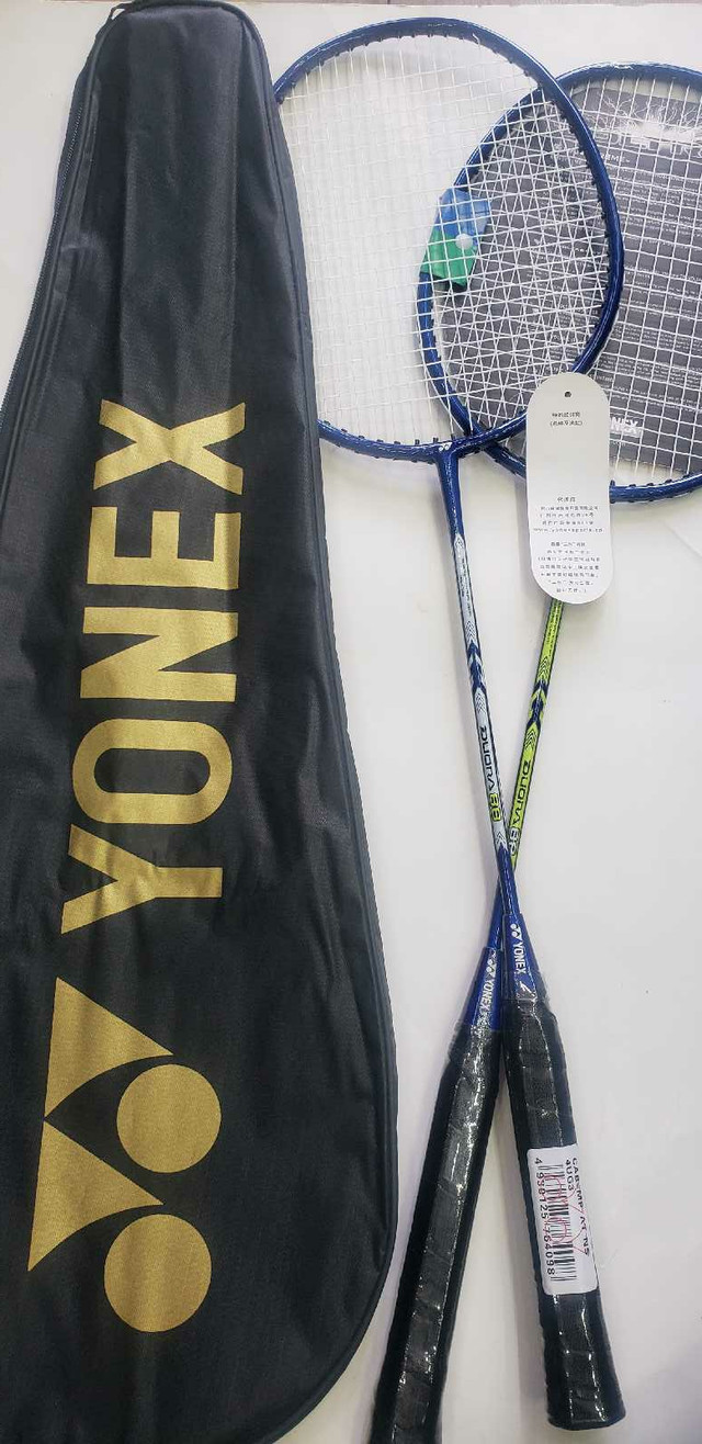 A Pair of Yonex Duora 88 Badminton Racket - photo 2
