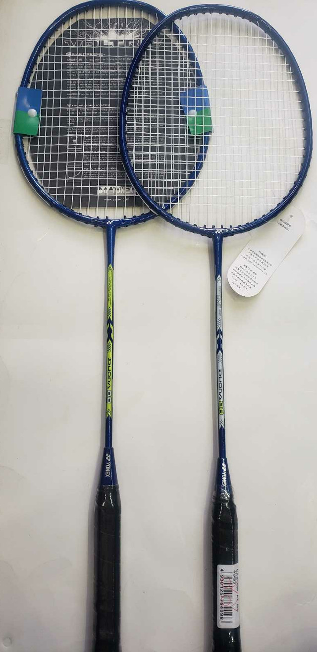 A Pair of Yonex Duora 88 Badminton Racket - photo 3