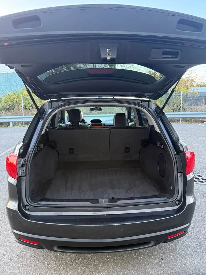 2015 Acura RDX · Sport Utility 4D image indicator(9)