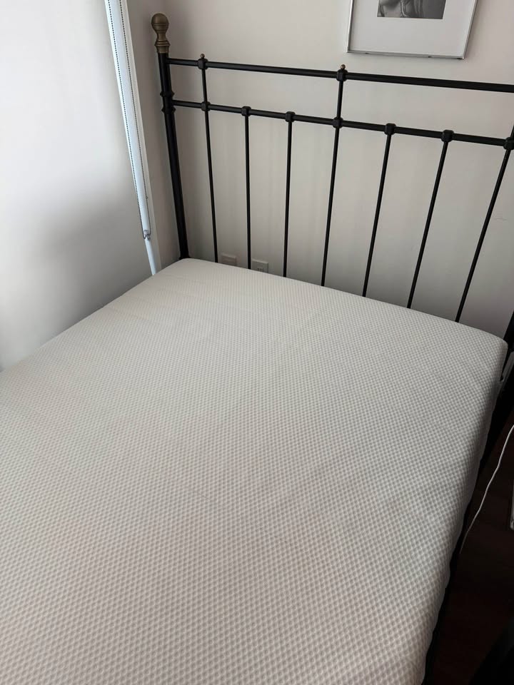 Double ÅSBYGDA Mattress – Like New (4 months old) - photo 2