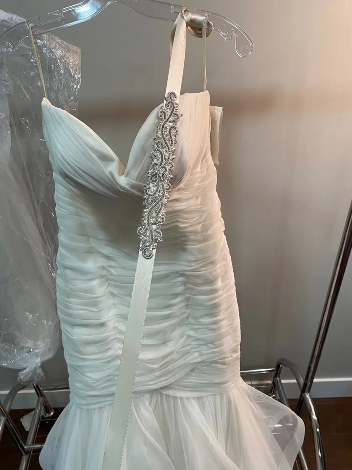 Mikaella Bridal Size 14 Wedding Dress image indicator(7)