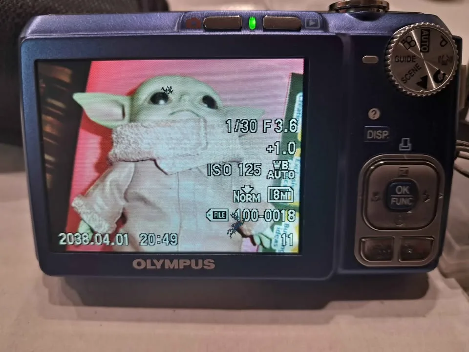 Olympus fe-330 digital camera image indicator(2)