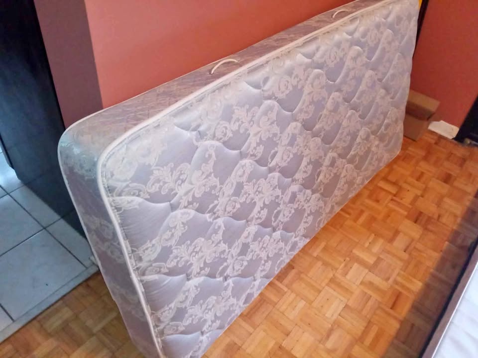 Twin Bed