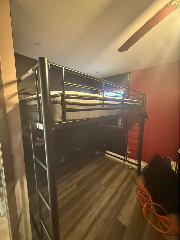 Loft bed frame- Full size