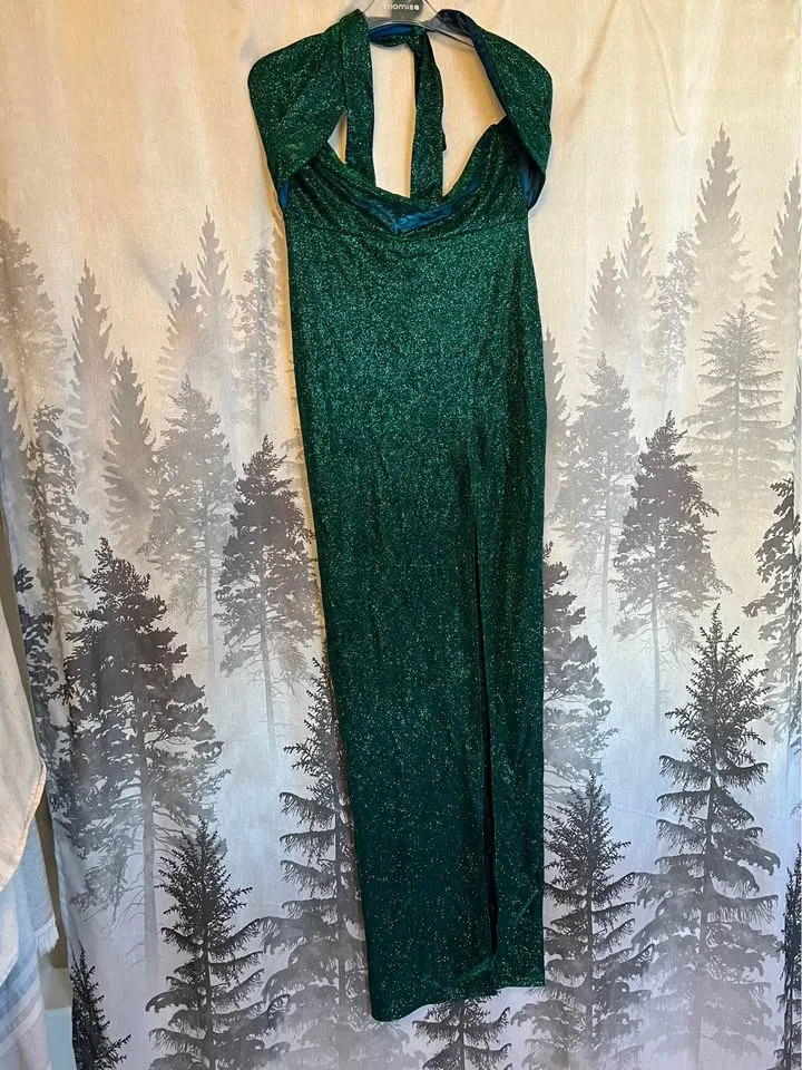 Green glitter dress image indicator(2)