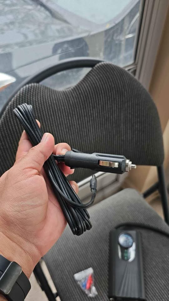 Corded Tire Inflator - Reliable and easy to use - photo 3