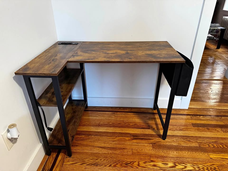 Corner Desk