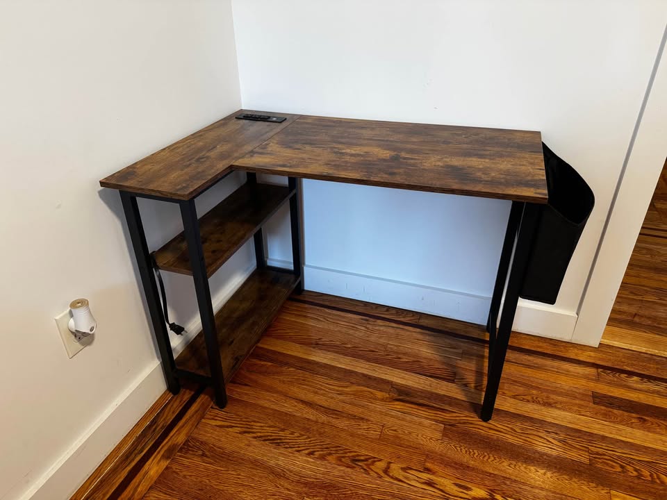 Corner Desk - photo 3
