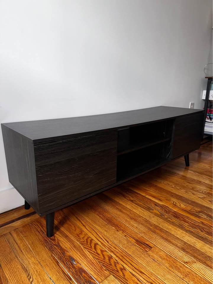 TV Stand - photo 2