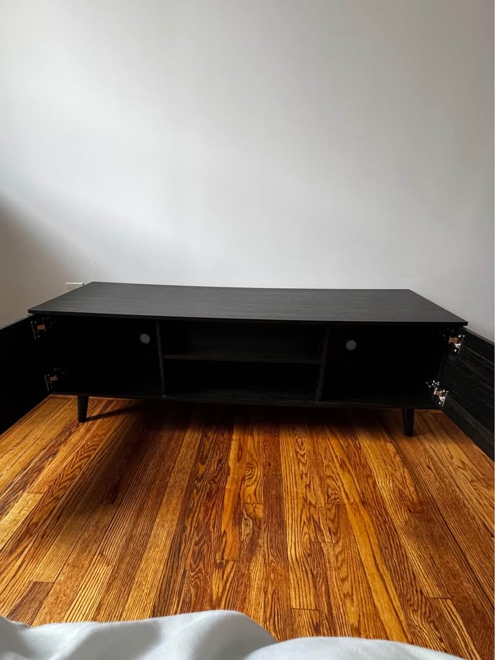 TV Stand - photo 4