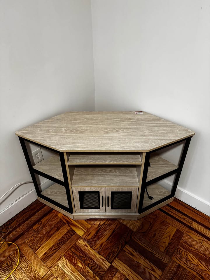 Corner TV Stand - photo 2