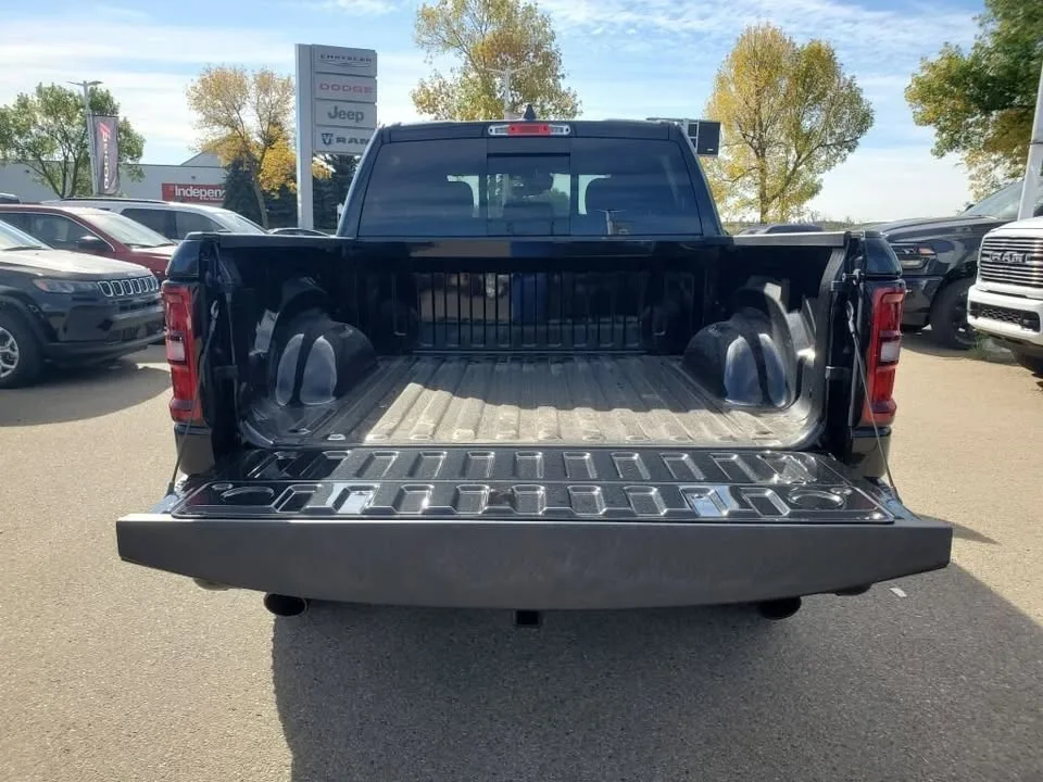 2026 Ram 1500 image indicator(4)