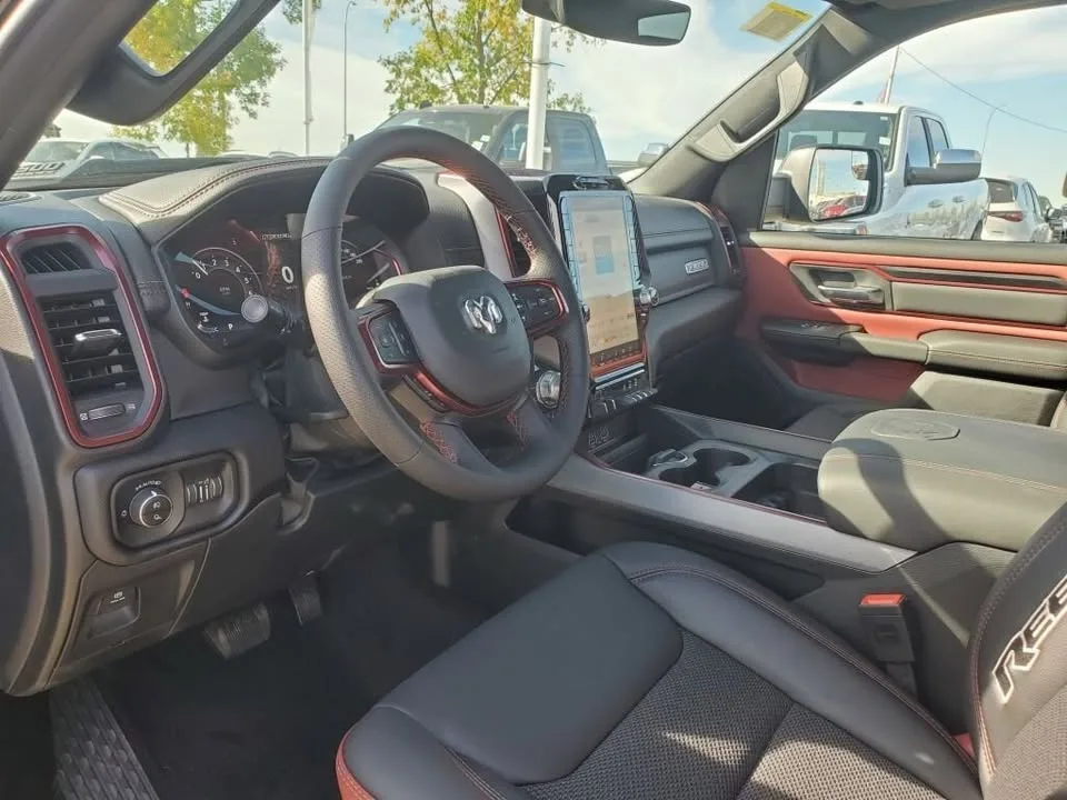 2026 Ram 1500 image indicator(5)