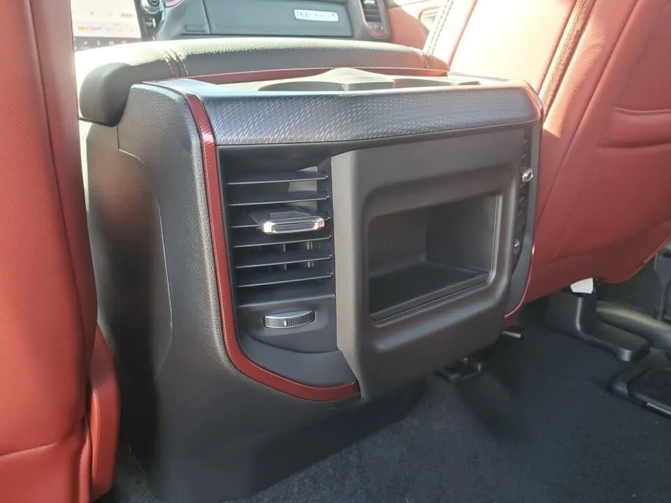 2026 Ram 1500 image indicator(7)