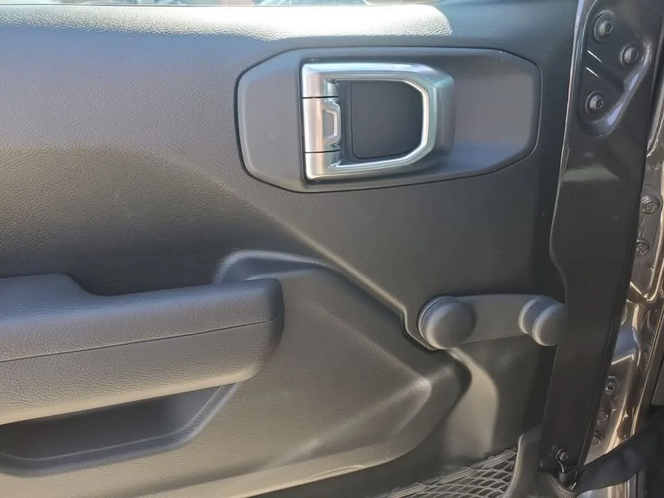 2024 Jeep wrangler image indicator(9)