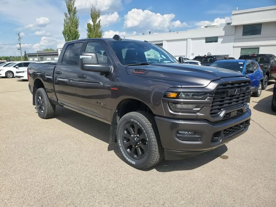 2025 Ram 3500 image indicator(2)