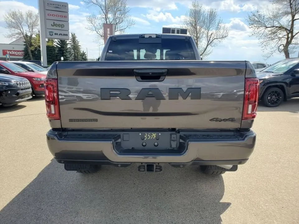 2025 Ram 3500 image indicator(3)