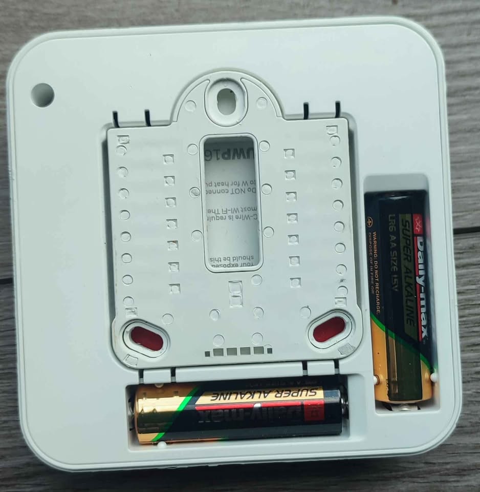 Honeywell T4 Thermostat ProSeries - photo 2