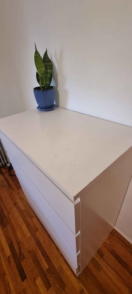 Ikea: 4 drawer Storklinto dresser - photo 5