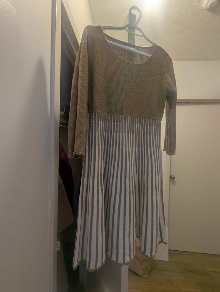 Beautiful CK Calvin Klein Knit Dress – Brown & White, Near New C