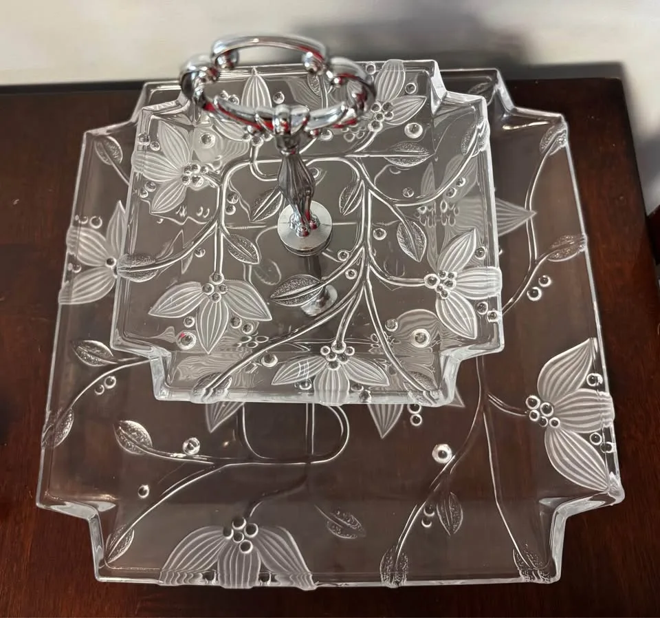 Tier Serving Plate 🥕 image indicator(2)