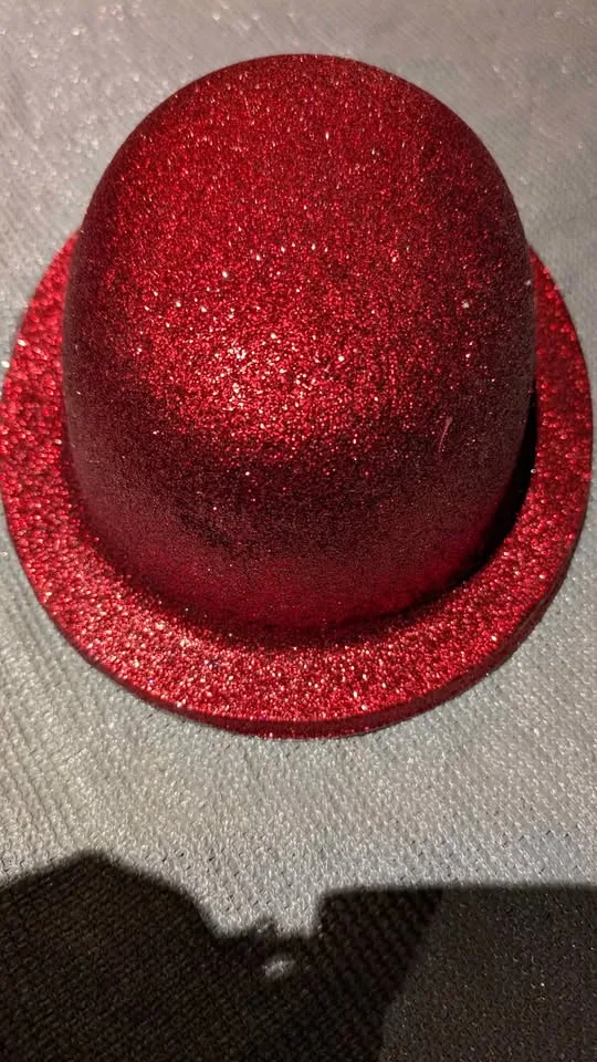 Chapeaux de toutes sortes image indicator(7)