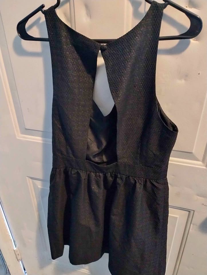 Women's Size 8 Black Sparkly V-cut Flare Dress
