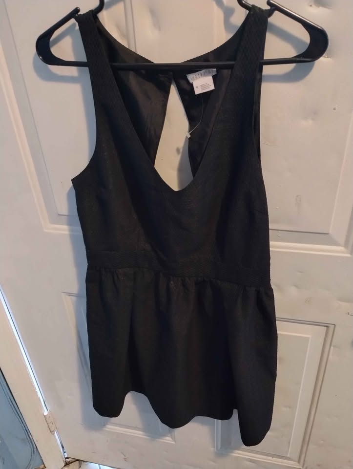 Women's Size 8 Black Sparkly V-cut Flare Dress - photo 2