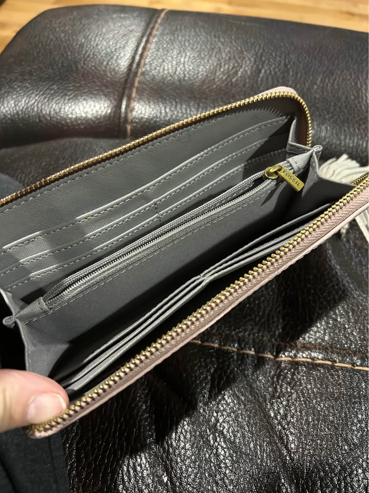 Fossil wallet - photo 2