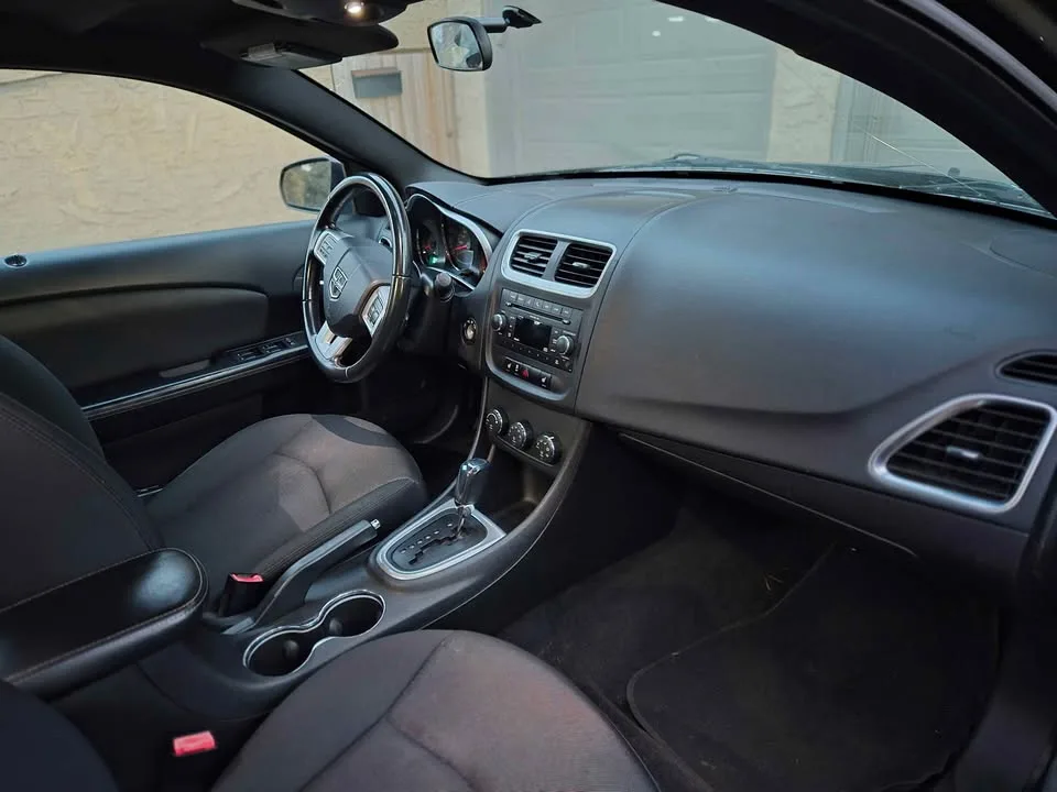 2011 Dodge Avenger SXT image indicator(9)