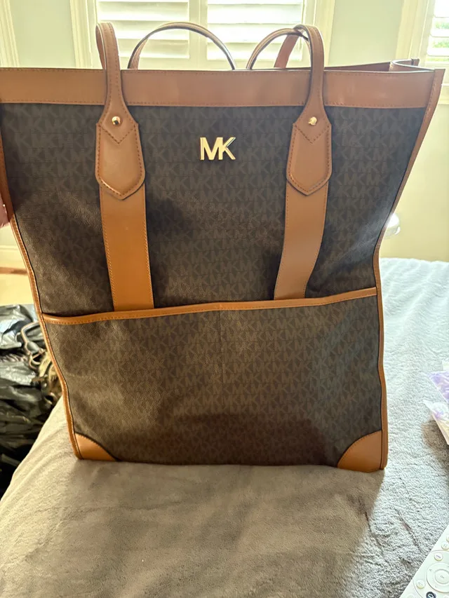 Michael Kors extra large tote bag
