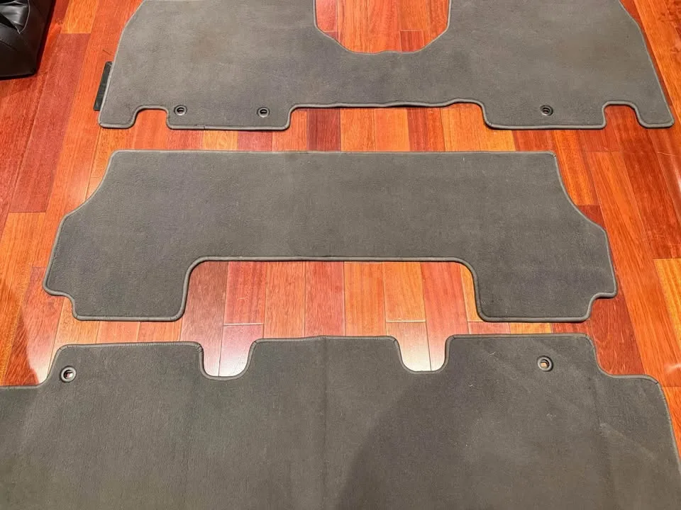 2011-2017 Honda Odyssey Floor Mats image indicator(3)