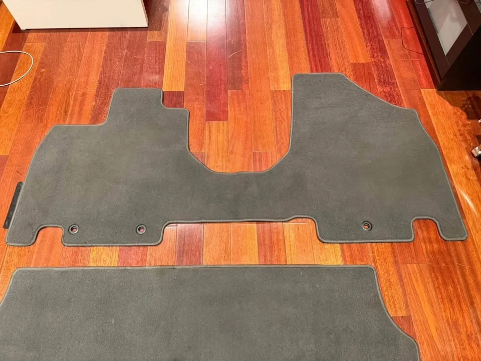 2011-2017 Honda Odyssey Floor Mats image indicator(4)