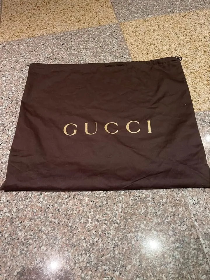 Authentic Gucci Hand Bag image indicator(4)