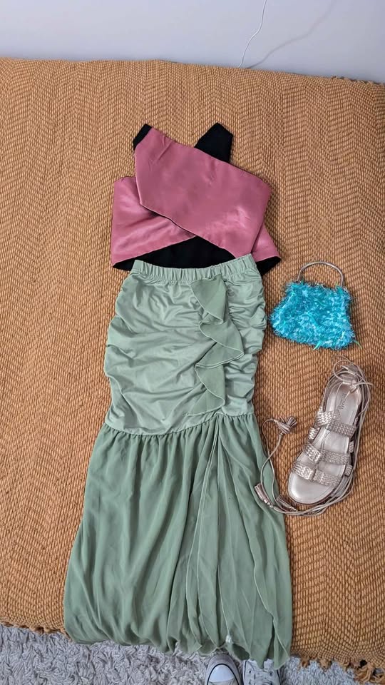 Ariel mermaid halloween costume - photo 3