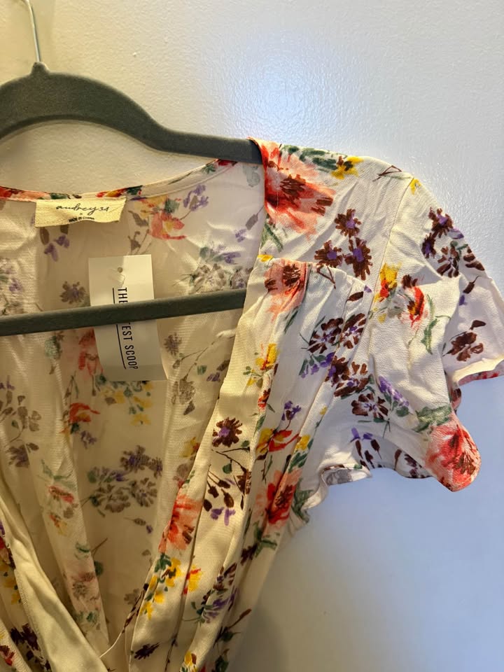 NWT Latest Scoop Floral Wrap Dress - photo 2