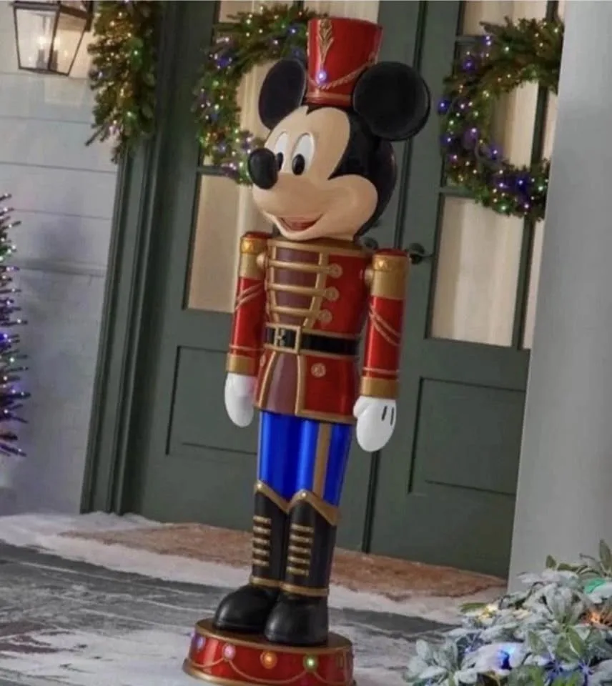 Disney 5Ft LED MICKEY MOUSE Nutcracker NEW 2025 image indicator(4)