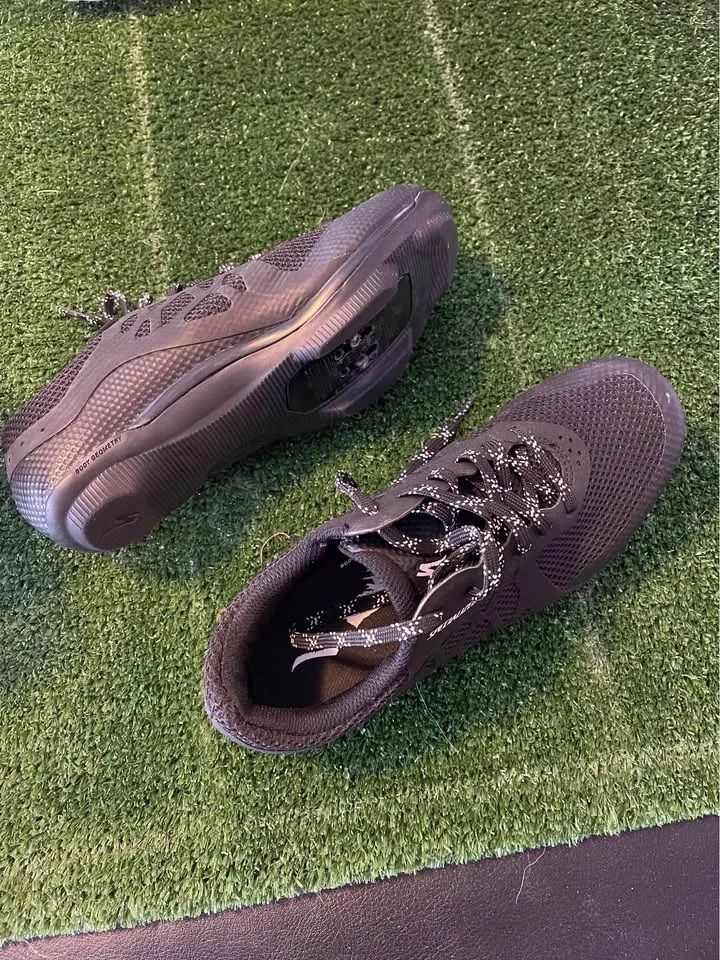 Cycling Shoes (Woman’s)