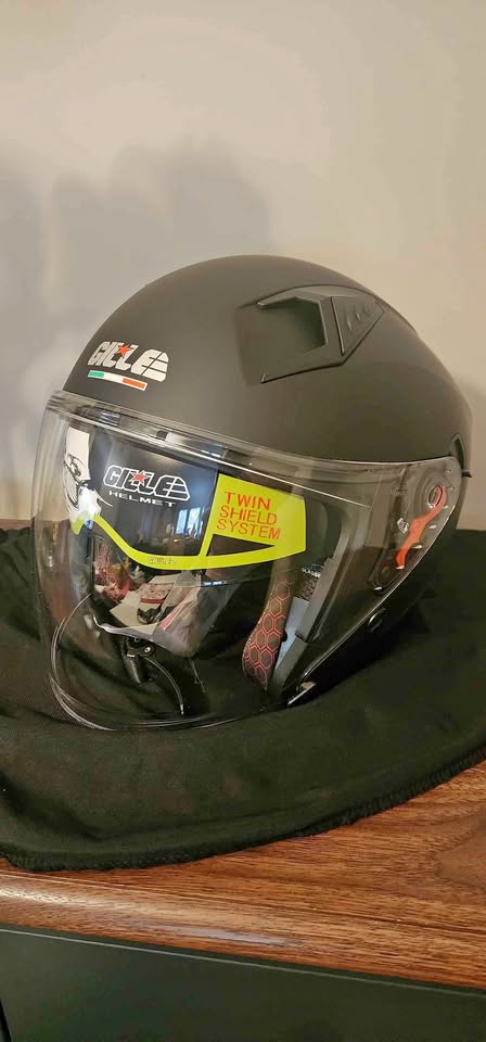 Jet Style Helmet - Matte Black, Size M/L