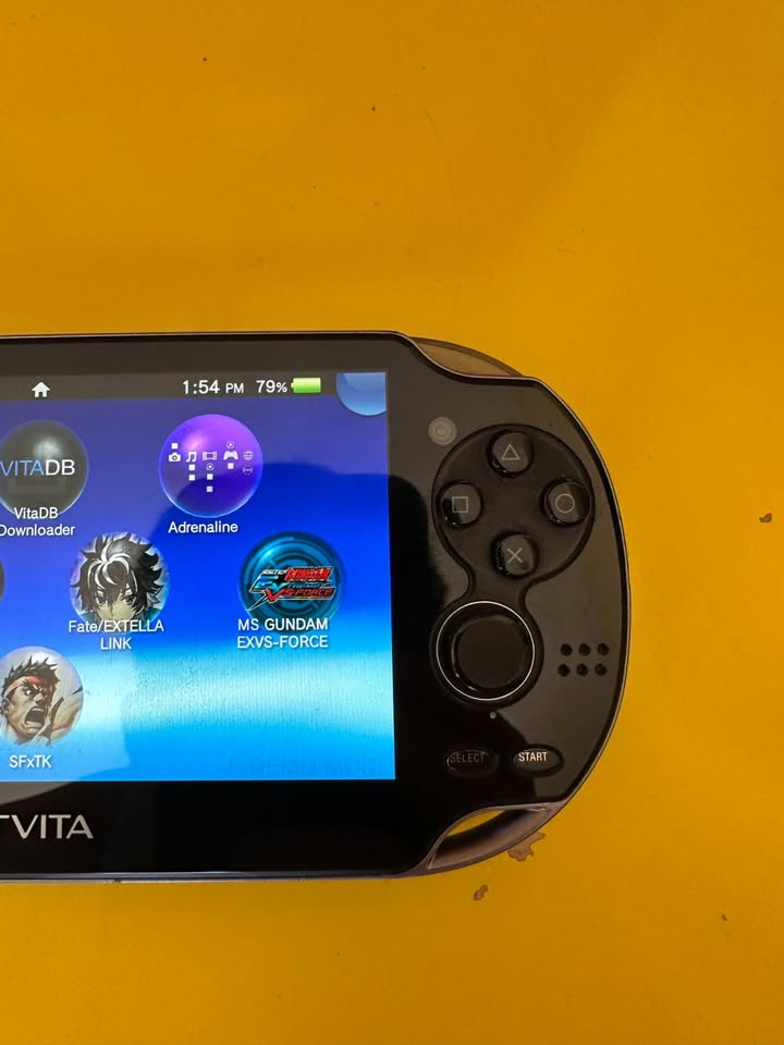 PS Vita handheld - photo 4