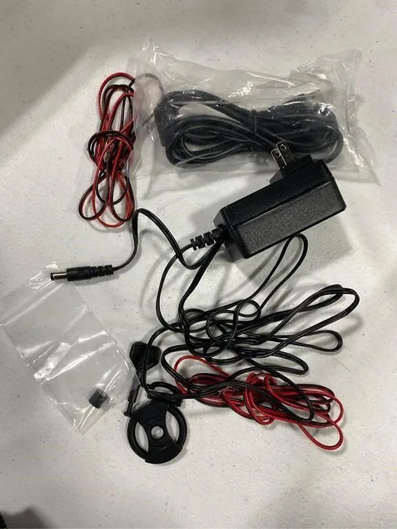 1byOne Bluetooth Turntable with 36w Speakers (Case Damaged) image indicator(5)