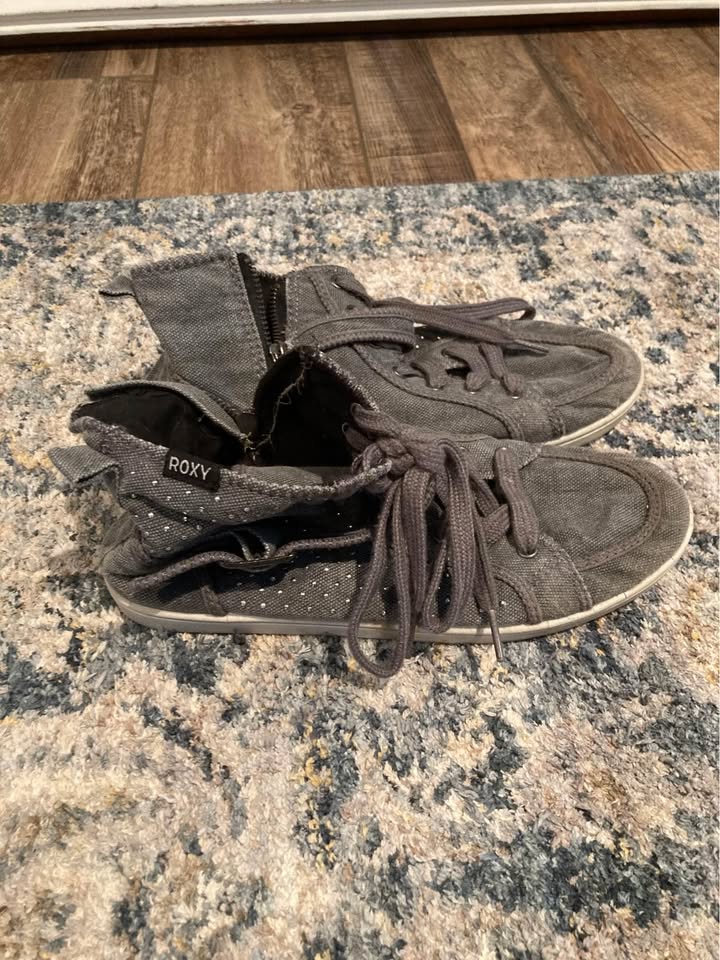 Ladies Shoes (Roxy) Size 7.5 - photo 2