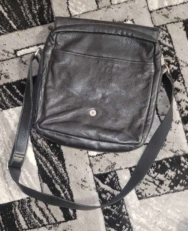 DANIER LEATHER SIDE BAG image indicator(2)