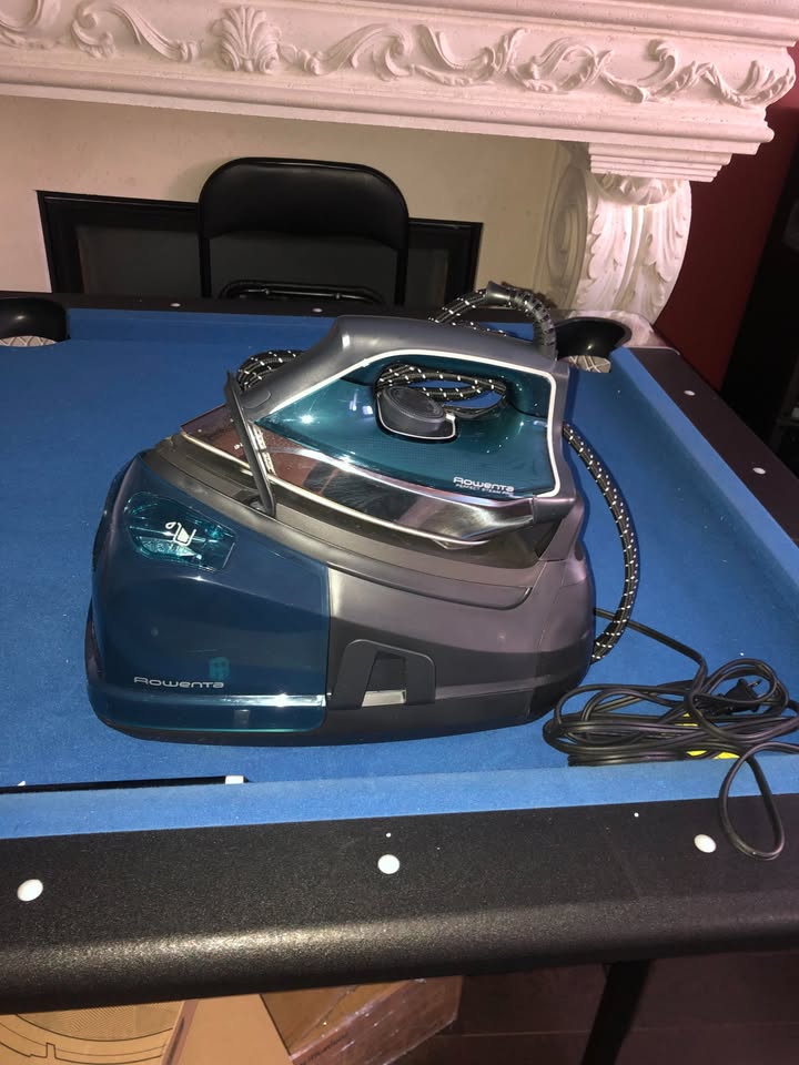 NEED GONE ASAP!! Rowenta Perfect Steam Pro - photo 2