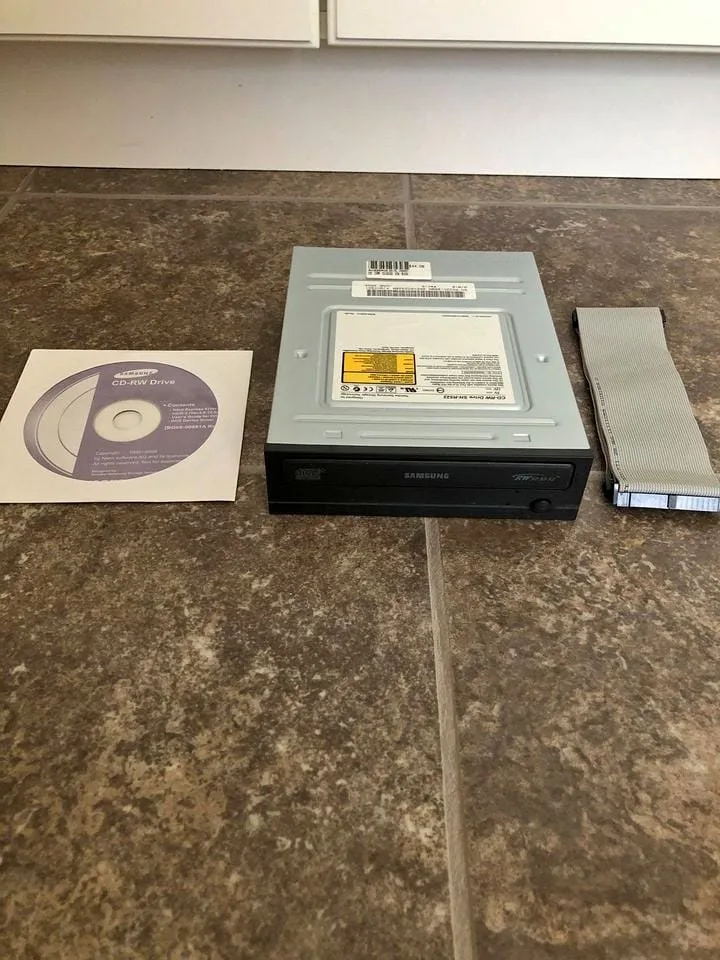 Samsung CD-RW Drive thumbnail