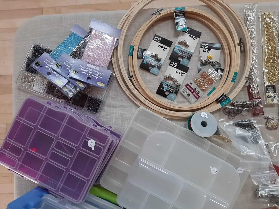 Beading Supplies and storage image indicator(5)