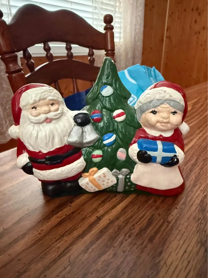 Christmas Knick Knacks image indicator(4)